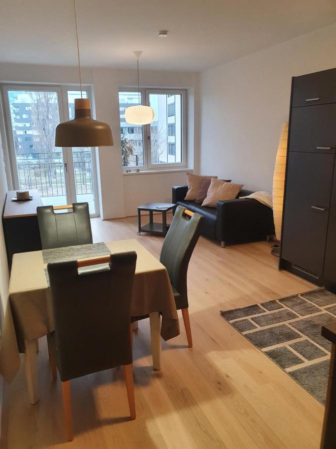 Kahlenbergblick Im Viertel Zwei Appartement Wenen Buitenkant foto